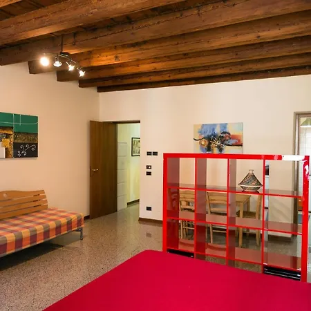 Apartment Dimora Scrimiari With 3 Sleeps Verona